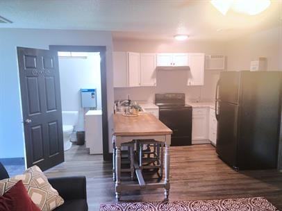 209 E Main St - Photo 2 of 18