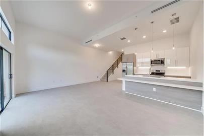 4372 Nw 8th Ct - Photo 3 of 10