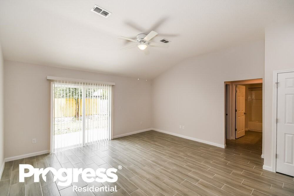 6092 Patriots Landing Ln - Photo 3 of 16