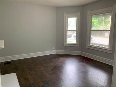 31 North Ave #1 - Photo 3 of 8