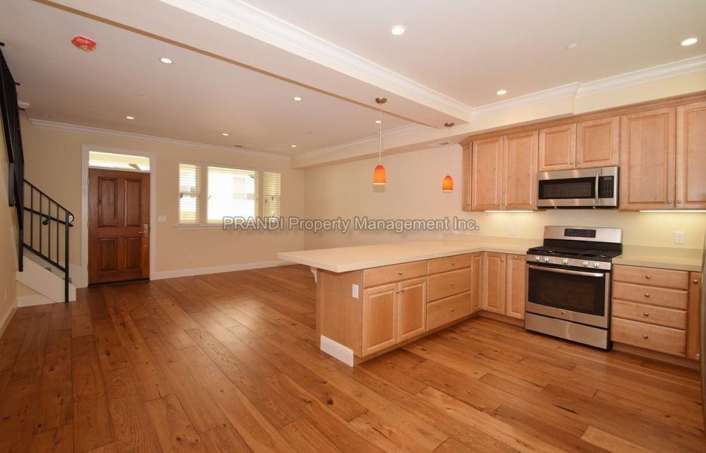 1146 Mission Ave - Photo 3 of 14