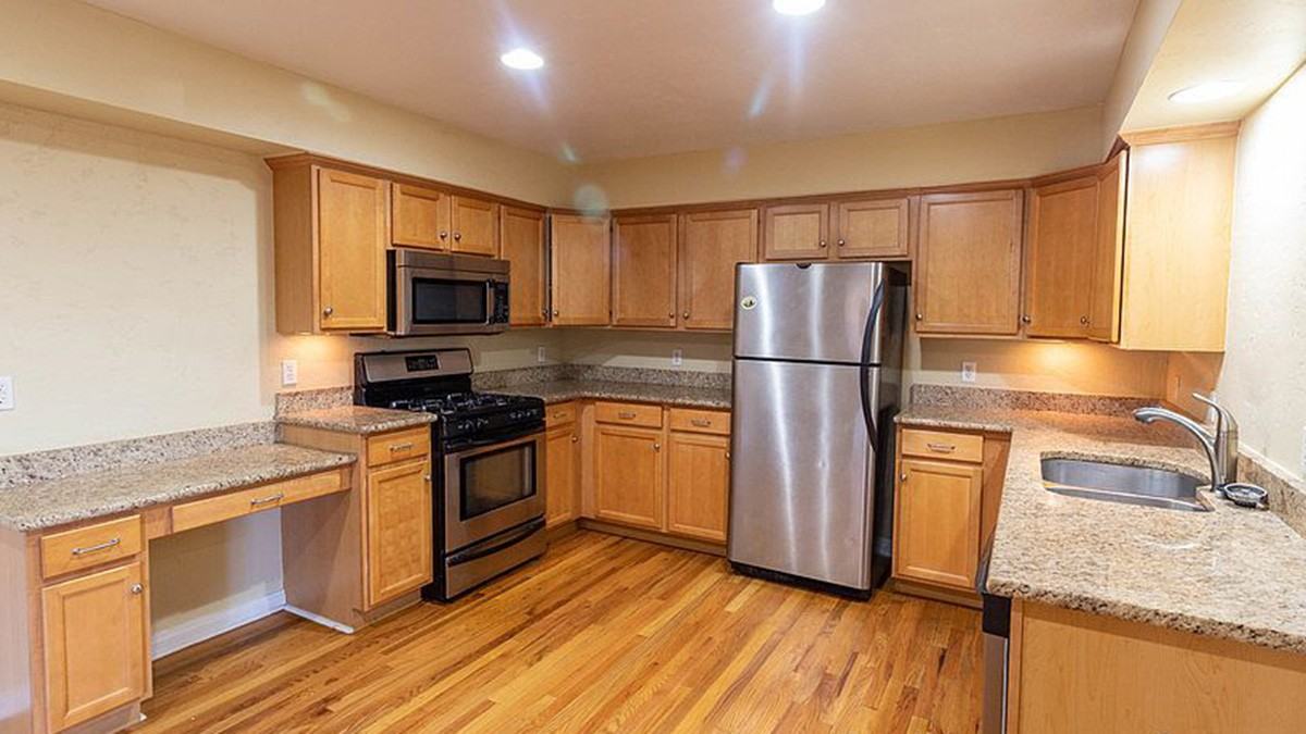 Park Hill Flats - Photo 2 of 10