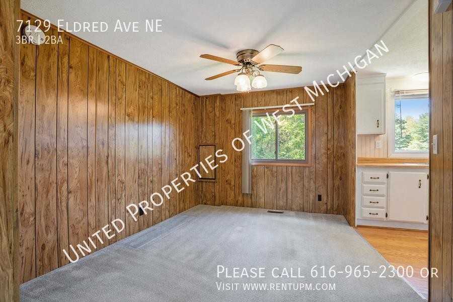 7129 Eldred Ave Ne - Photo 3 of 15