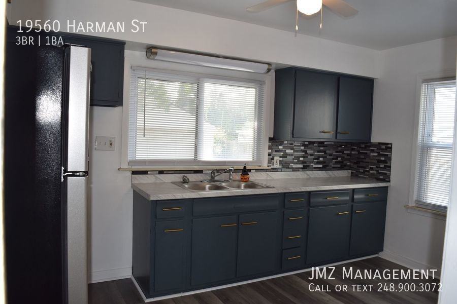 19560 Harman St - Photo 2 of 24