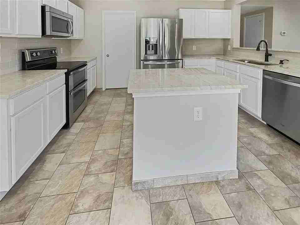 3509 Sandy Brook Dr #NA - Photo 3 of 7