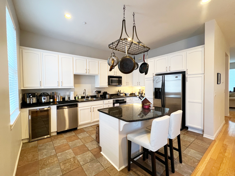 4330 Mckinney Ave #11 - Photo 5 of 28