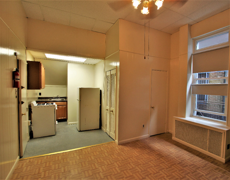 2003 Chestnut St #207 - Photo 2 of 3