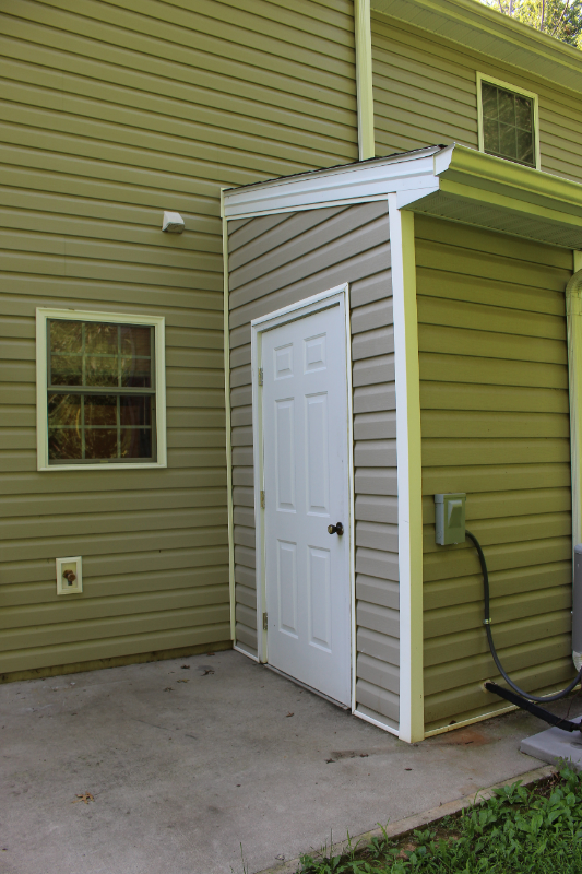 103 13th St #B - Photo 2 of 8