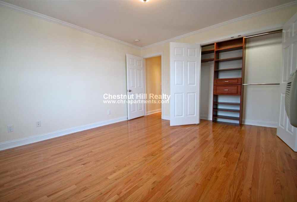 57 Brattle St #602 - Photo 3 of 7