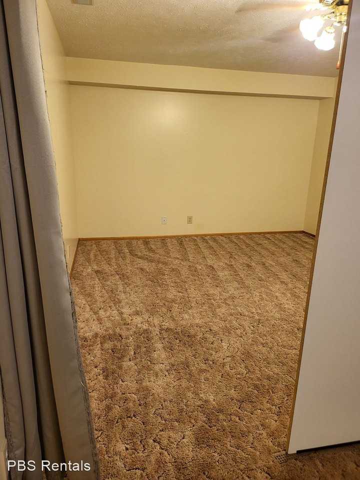 1513/1515 Cherrywood - Photo 2 of 25