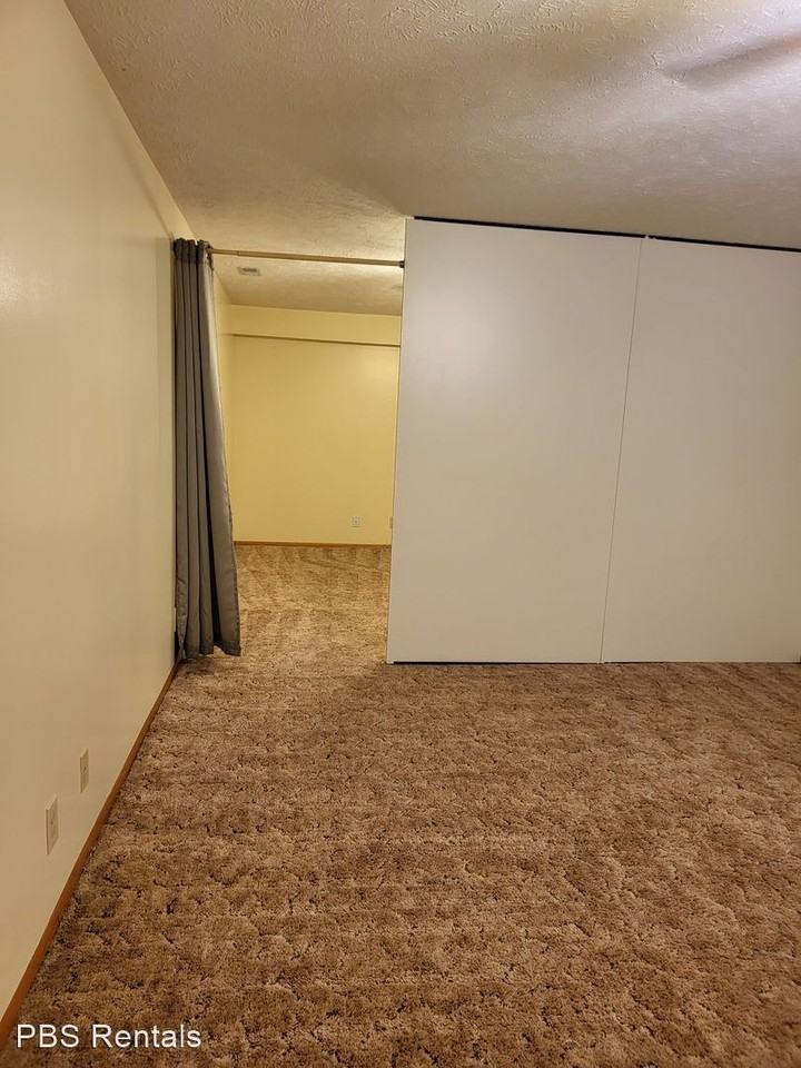 1513/1515 Cherrywood - Photo 3 of 25