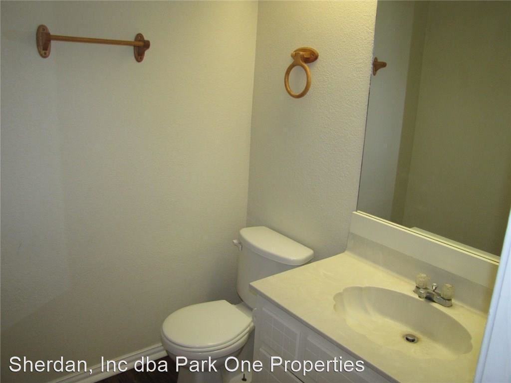 13309 Daystrom Ct - Photo 3 of 33