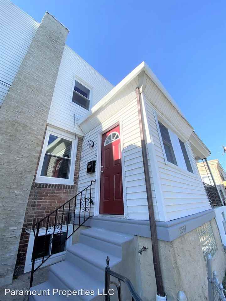 6507 Theodore St - Photo 3 of 20