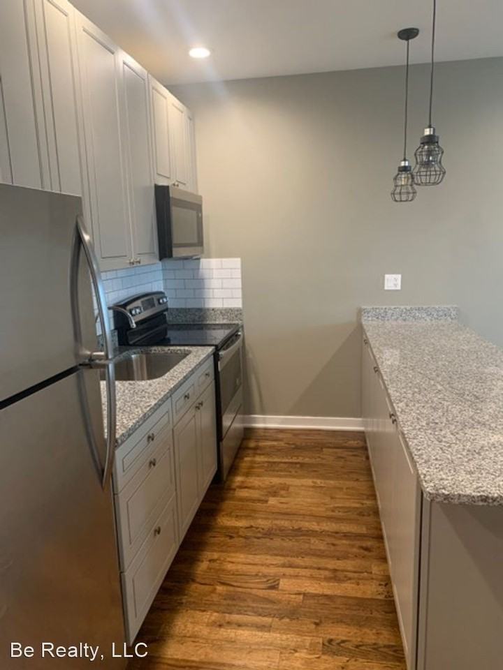 7918-7920 S Rhodes Ave. - Photo 2 of 10