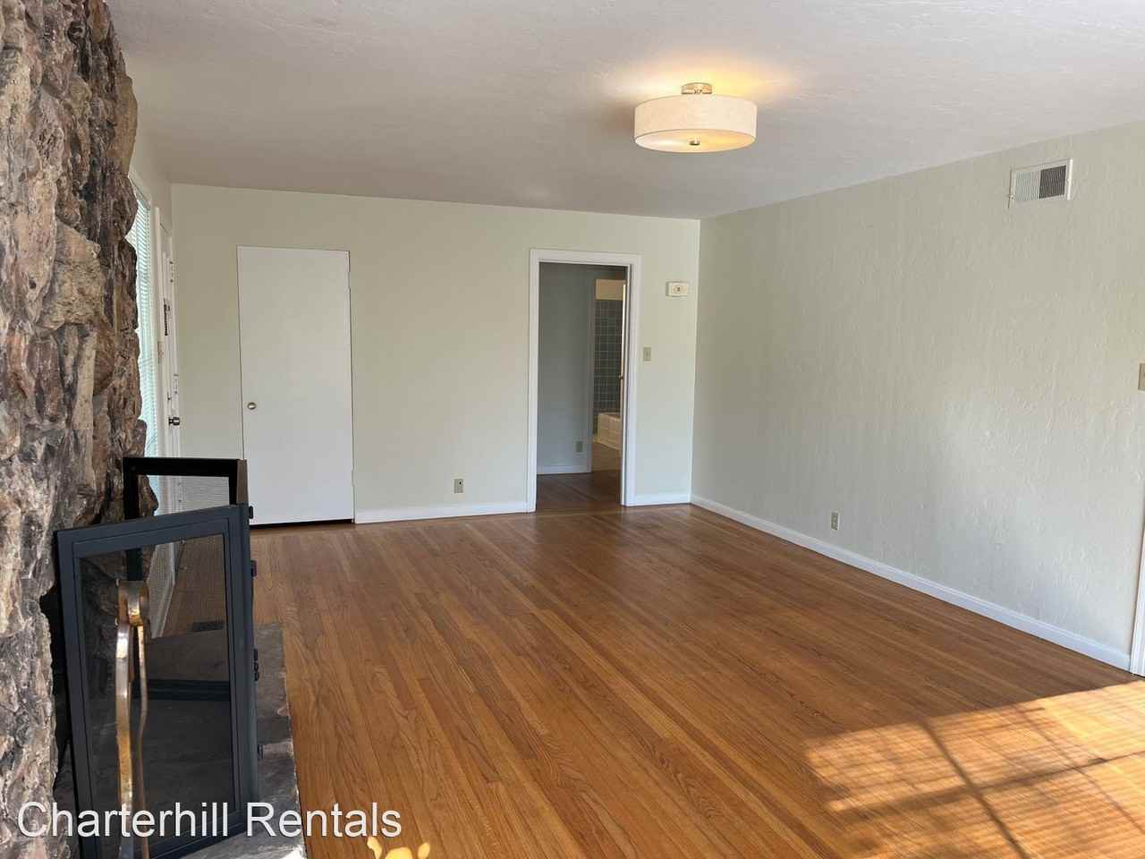 7184 Lynch Rd - Photo 2 of 13