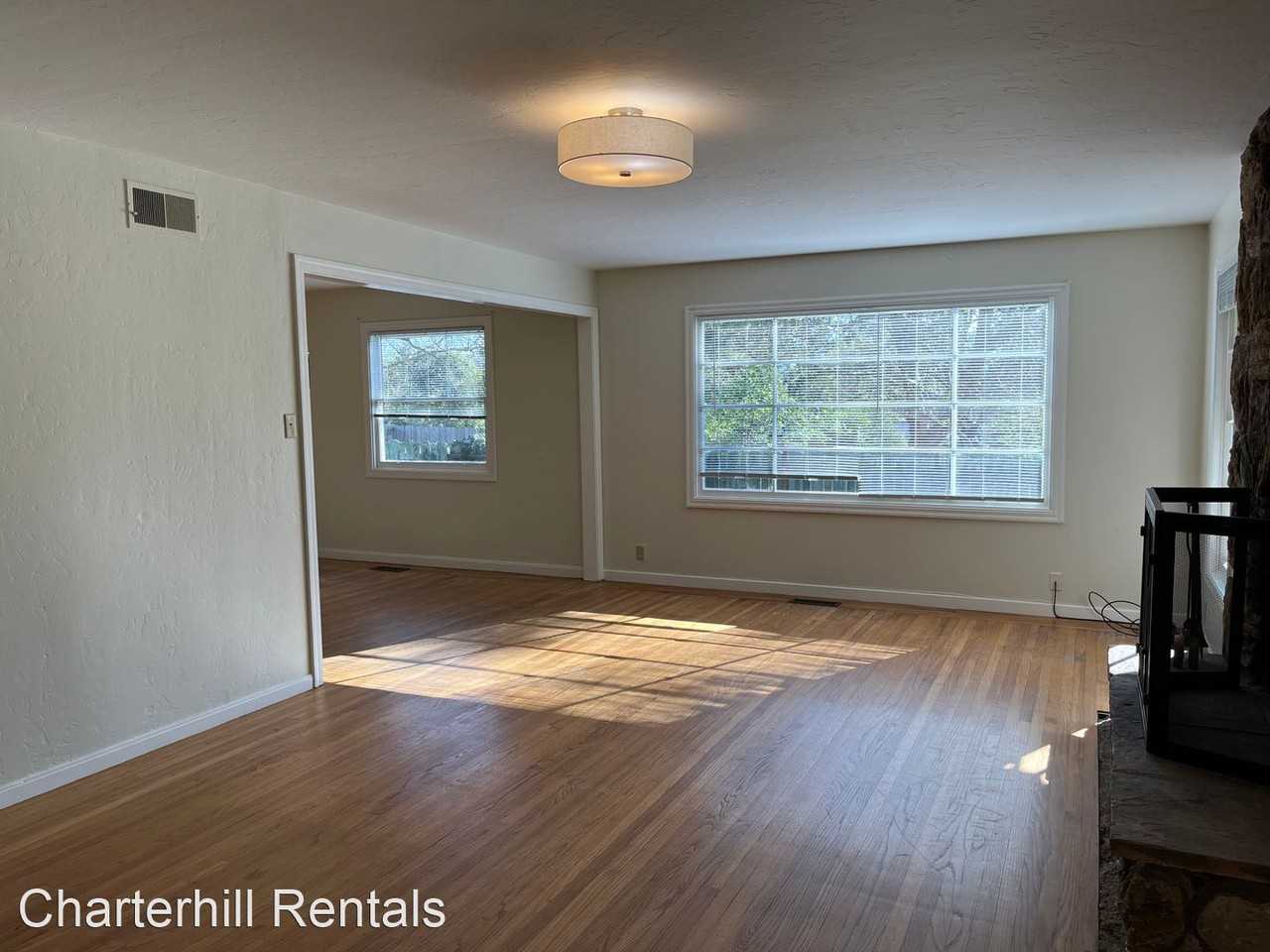 7184 Lynch Rd - Photo 3 of 13