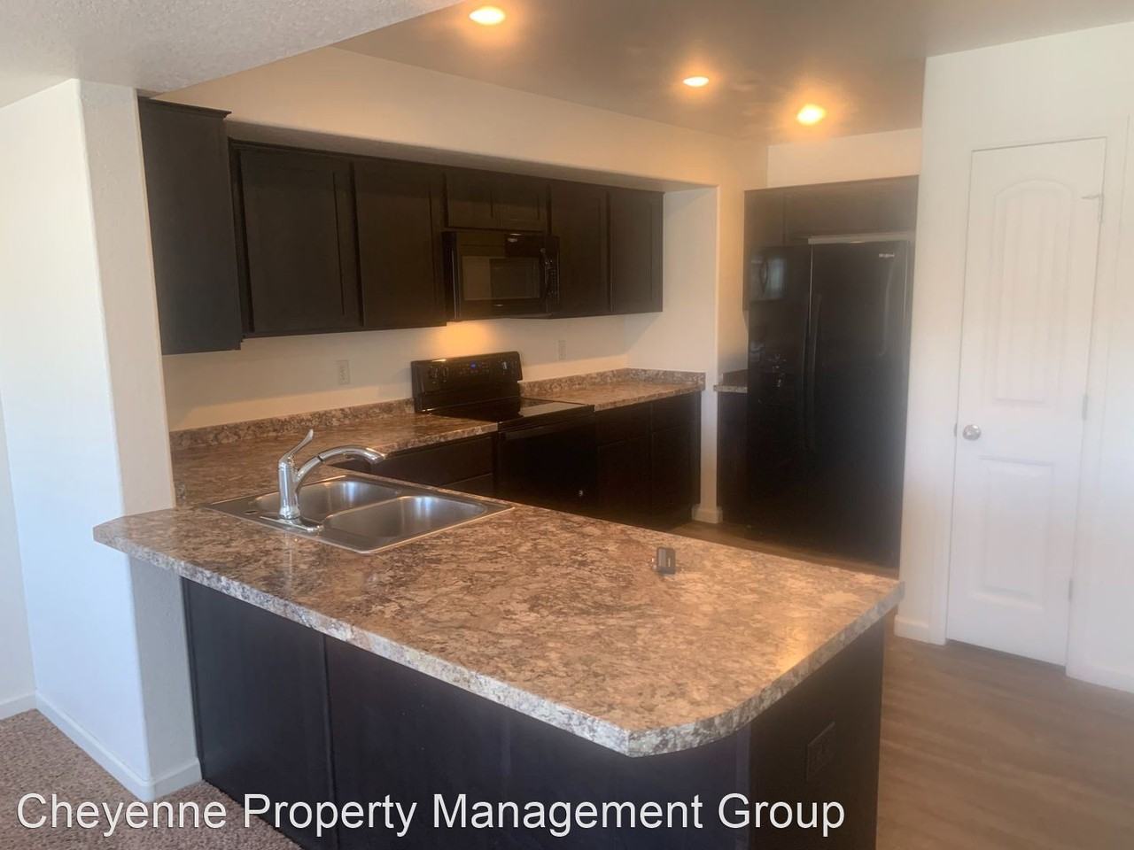 6608 Painted Rock Trl - Photo 3 of 9