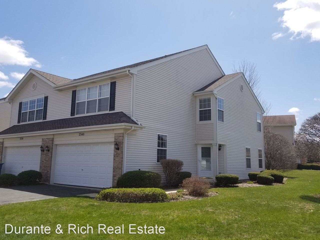 2340 Stoughton Cir - Photo 2 of 17