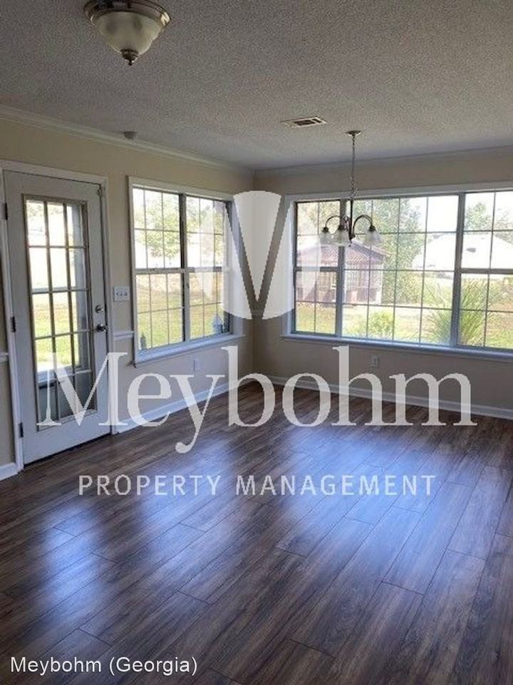 4714 Broad Oak Ct - Photo 2 of 16