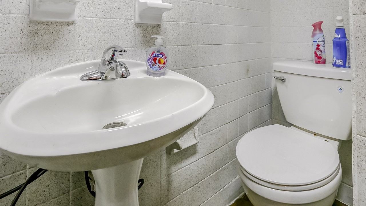 W Main St - Photo 6 of 11