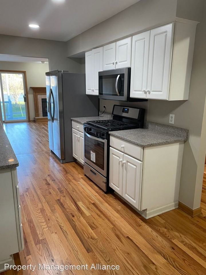 288 Summerhaven Dr S - Photo 3 of 30