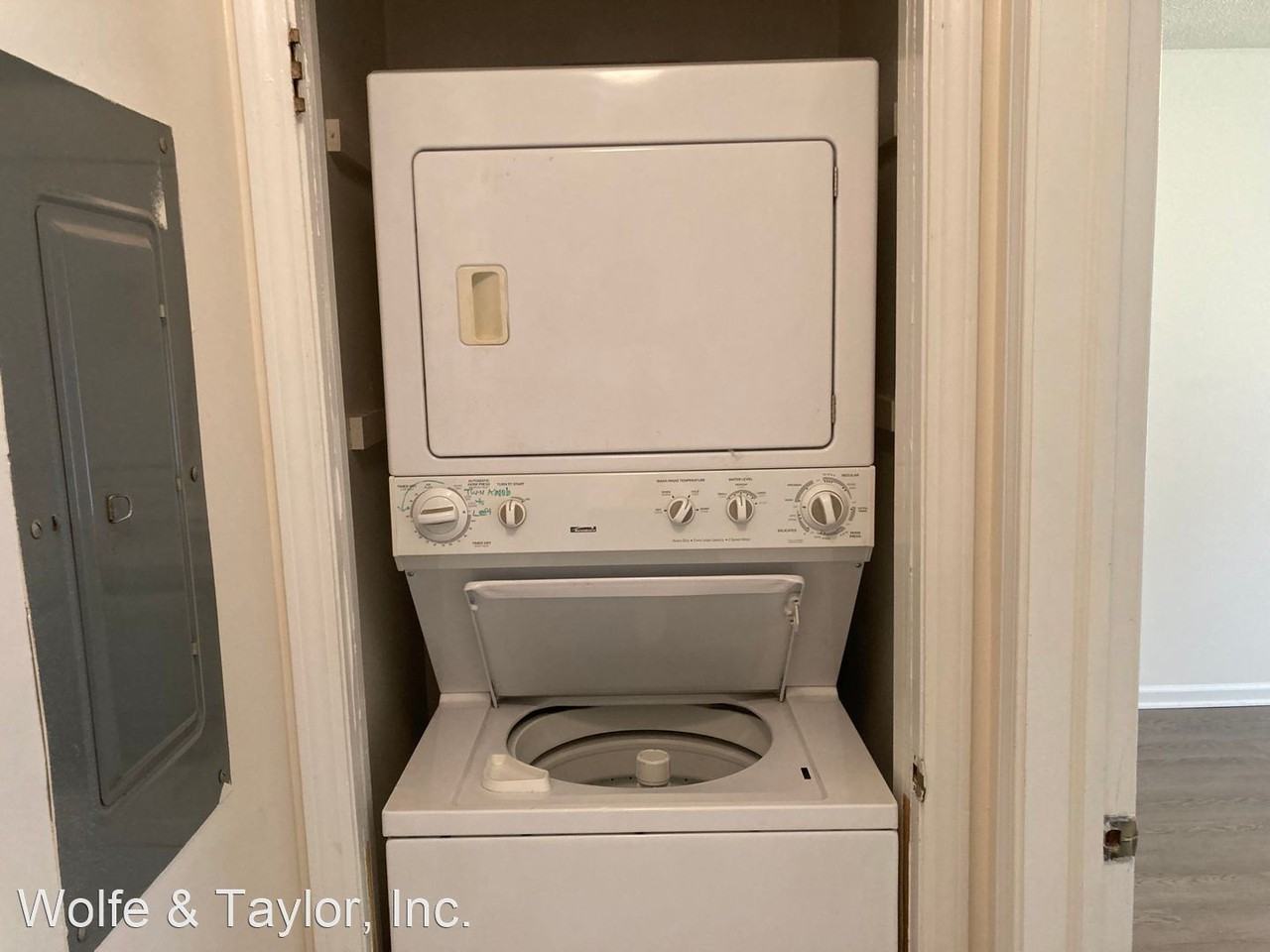 406-08 Harden St. - Photo 3 of 10