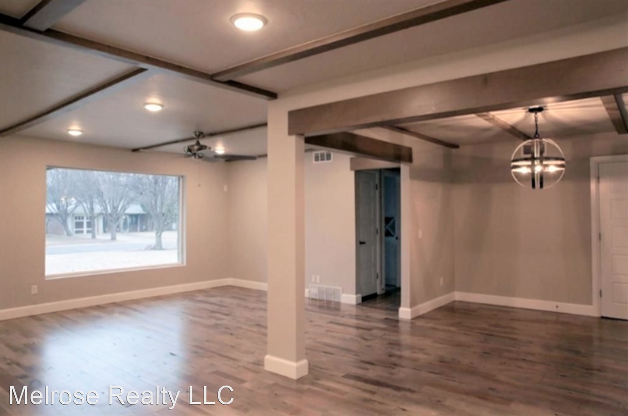 1816 Westminster Pl - Photo 2 of 16