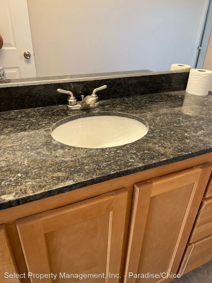 5680 Clara Ln - Photo 2 of 5