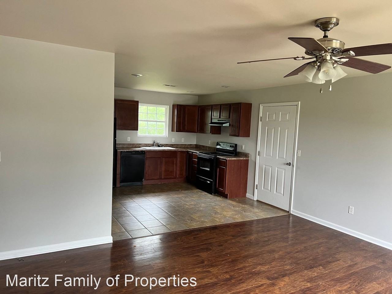 Melissa Ct. - Photo 2 of 7