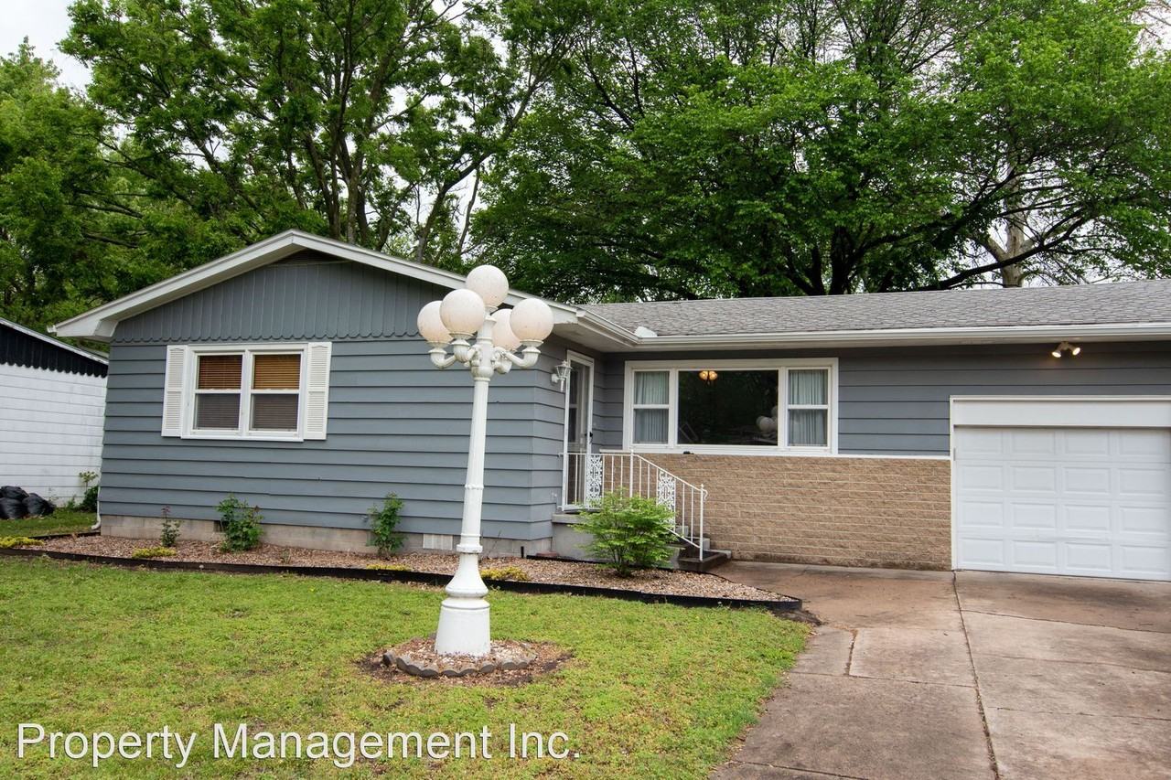 104 Warwick St - Photo 2 of 50