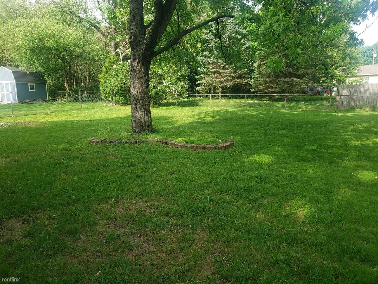 7419 Westlane Ave - Photo 2 of 12