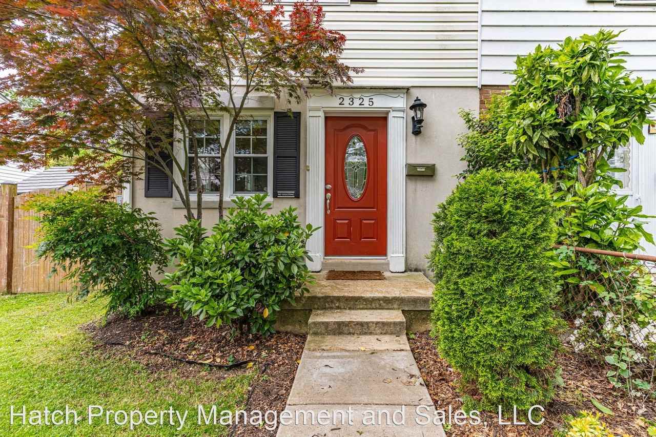 2325 Fairview Ter - Photo 2 of 33