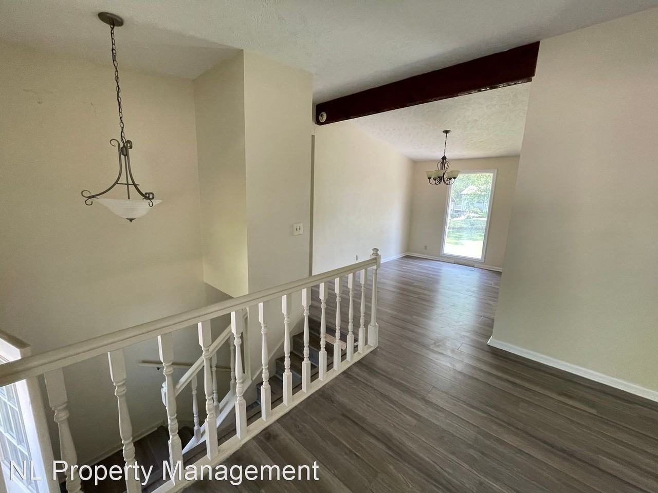 15229 Y St - Photo 3 of 11