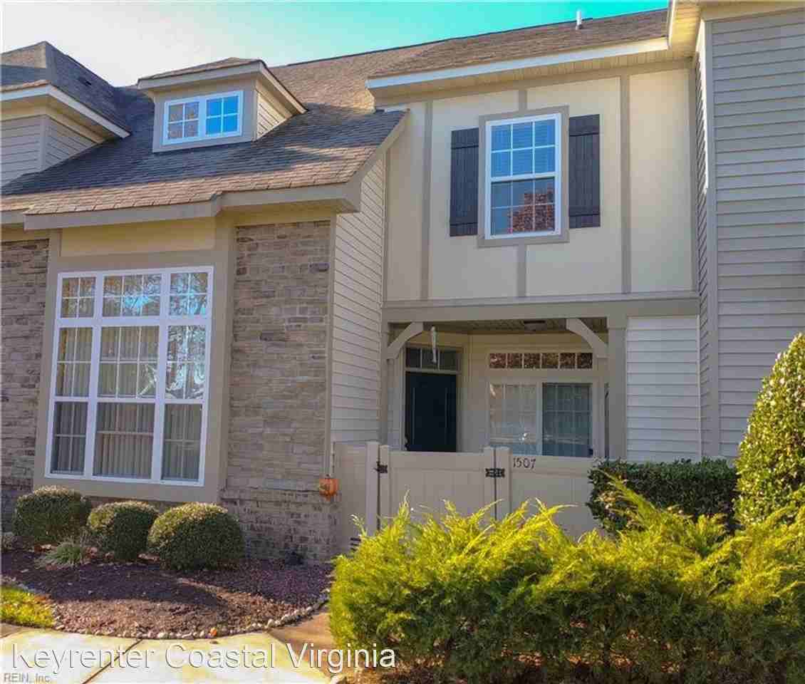 1507 Broad Water Arch - Photo 2 of 5