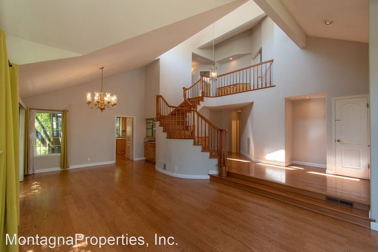 18444 Edminton Dr - Photo 2 of 20