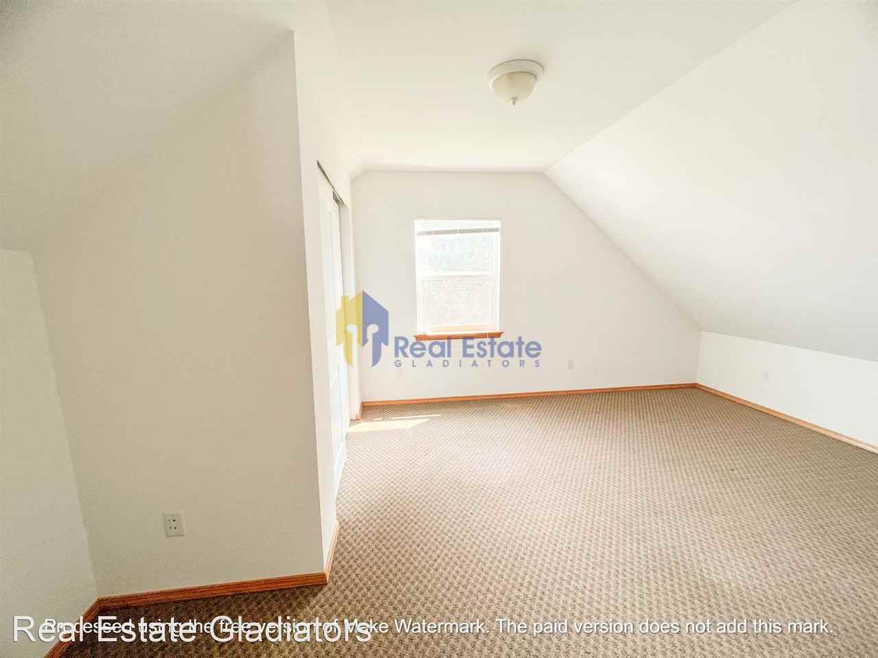 111 S Ferry Street A-B - Photo 2 of 6