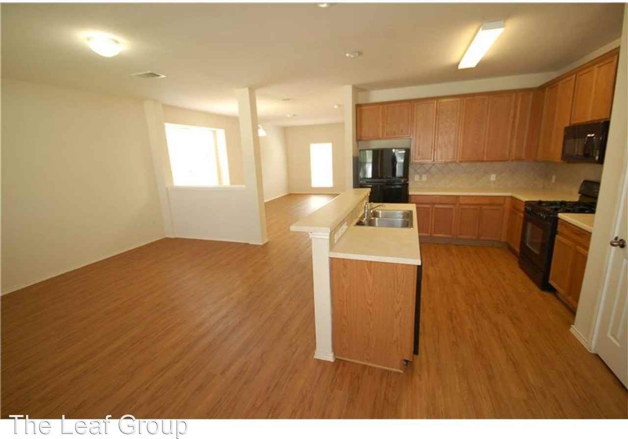 408 Yucca House Dr - Photo 2 of 16