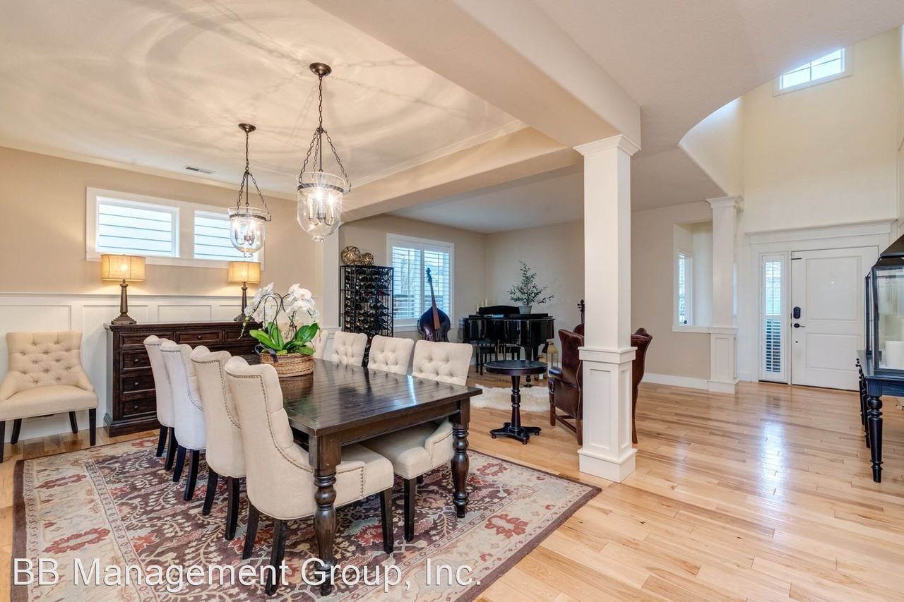 18393 Sw Huntington Ln - Photo 3 of 44