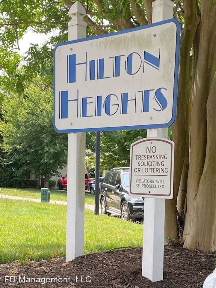 264 Town Pointe Way - Photo 3 of 10