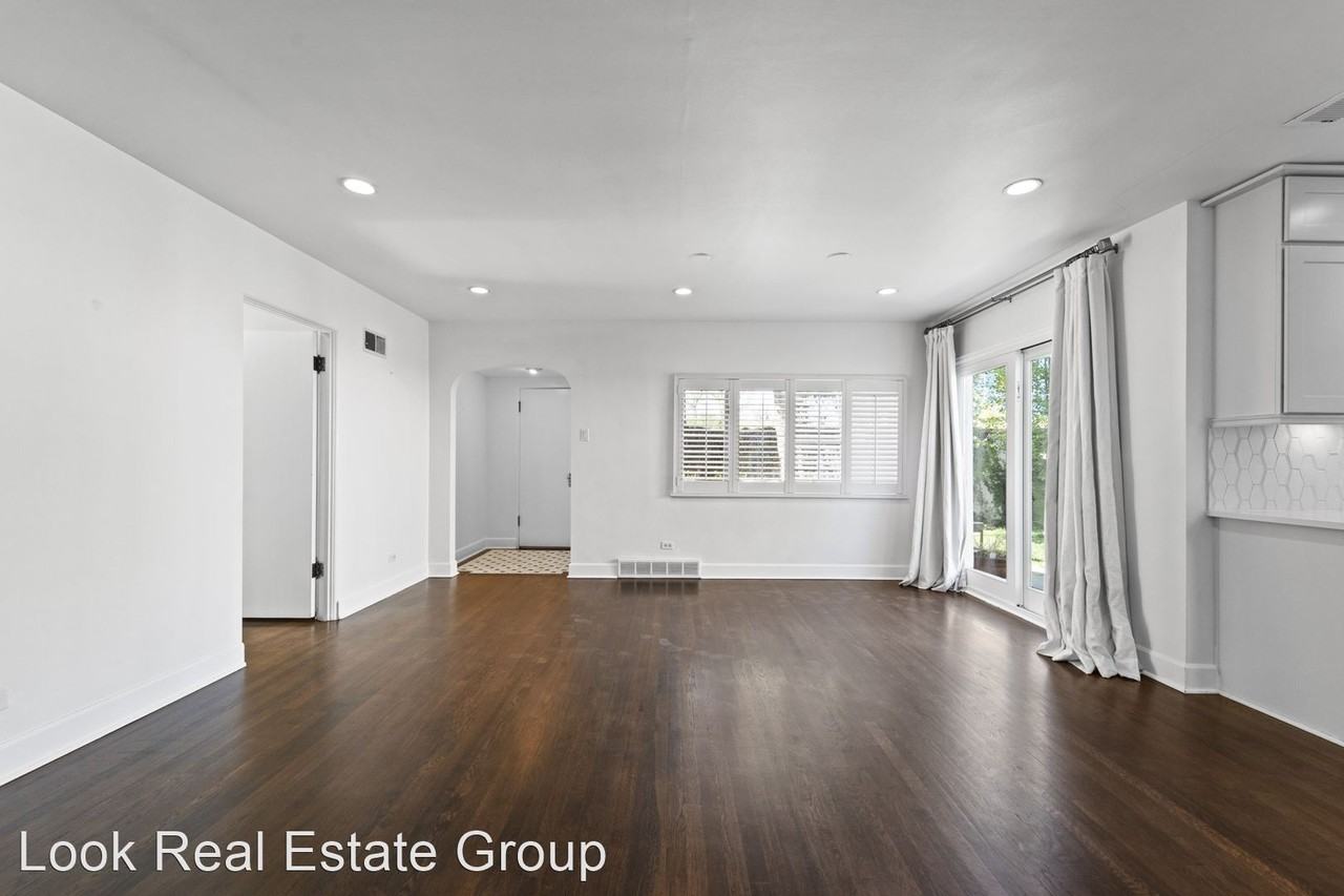101 N Marion St - Photo 3 of 42