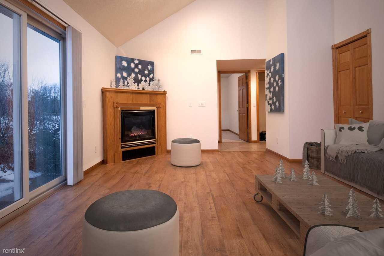 648 Old Highway 35 S - Photo 3 of 10