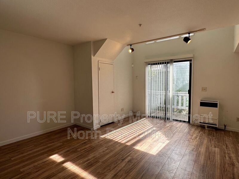 128 9th St - Photo 2 of 22