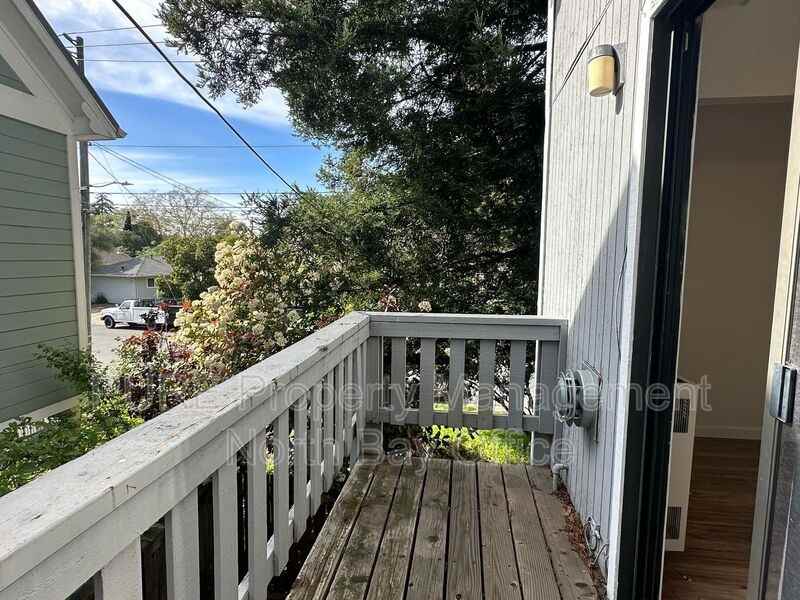 128 9th St - Photo 3 of 22