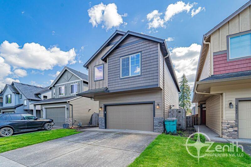 5921 Ne 48th St - Photo 4 of 35