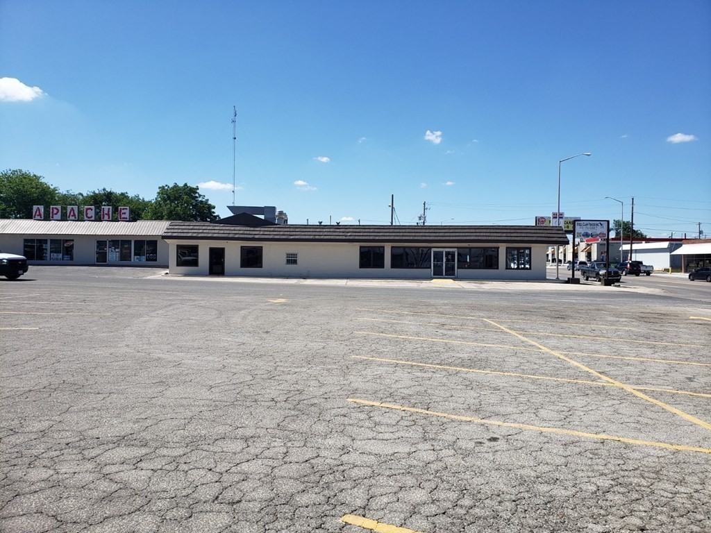 1000 Veterans Boulevard - Photo 2 of 31