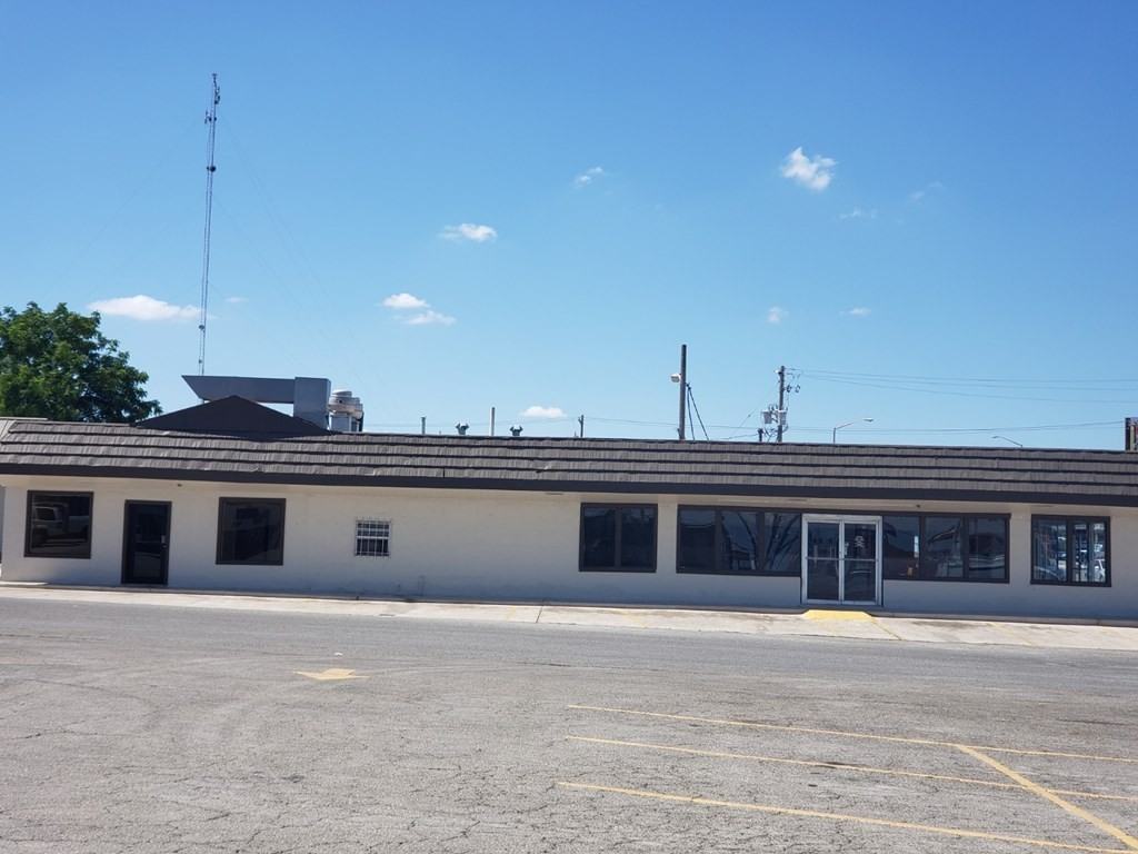 1000 Veterans Boulevard - Photo 3 of 31