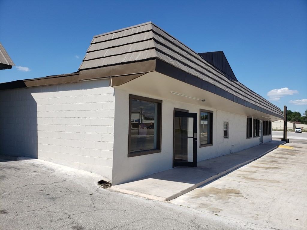 1000 Veterans Boulevard - Photo 5 of 31