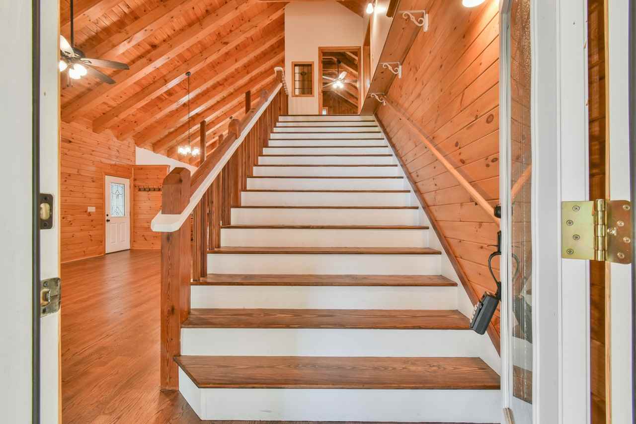 327 Jess Hunt Rd - Photo 3 of 30