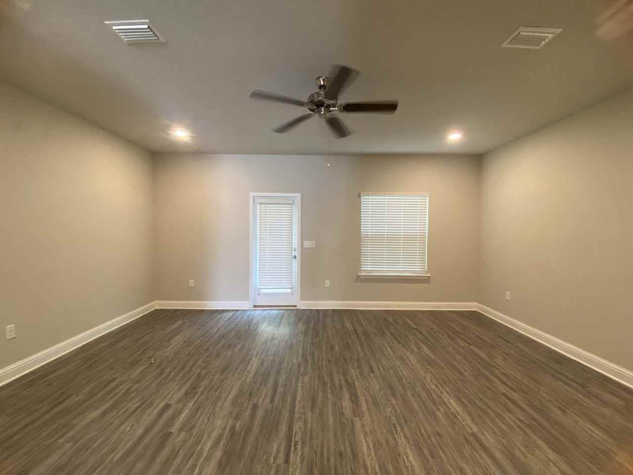 6757 Spaniel Dr - Photo 3 of 6