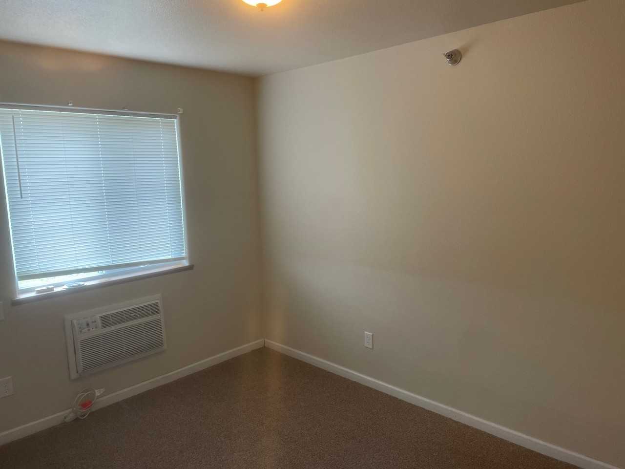 638 S Dakota St #3 - Photo 7 of 8